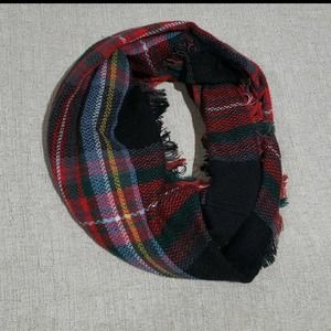 Red plaid circle scarf